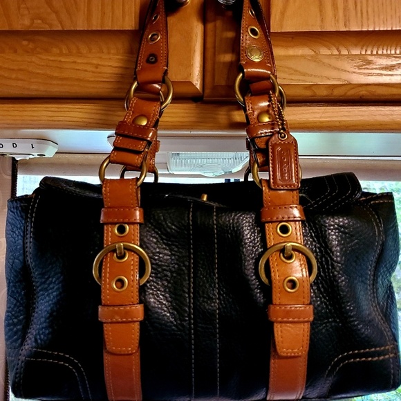 Coach Chelsea Handbag - Picture 1 of 4